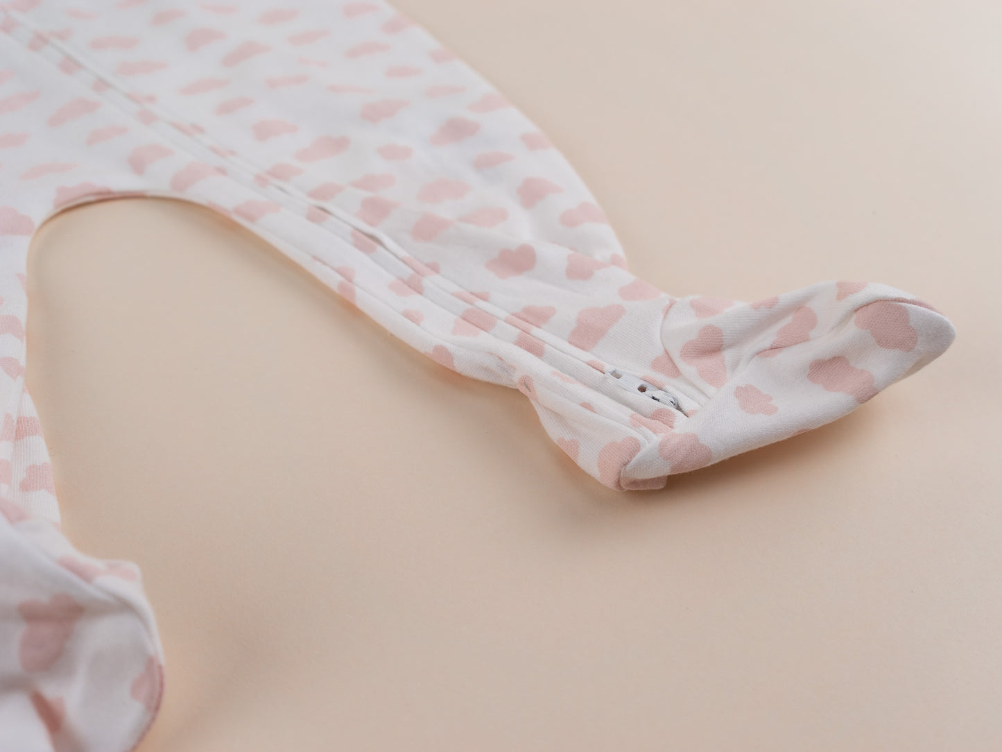 Sleep N' Play With Feet - Cloud Nine