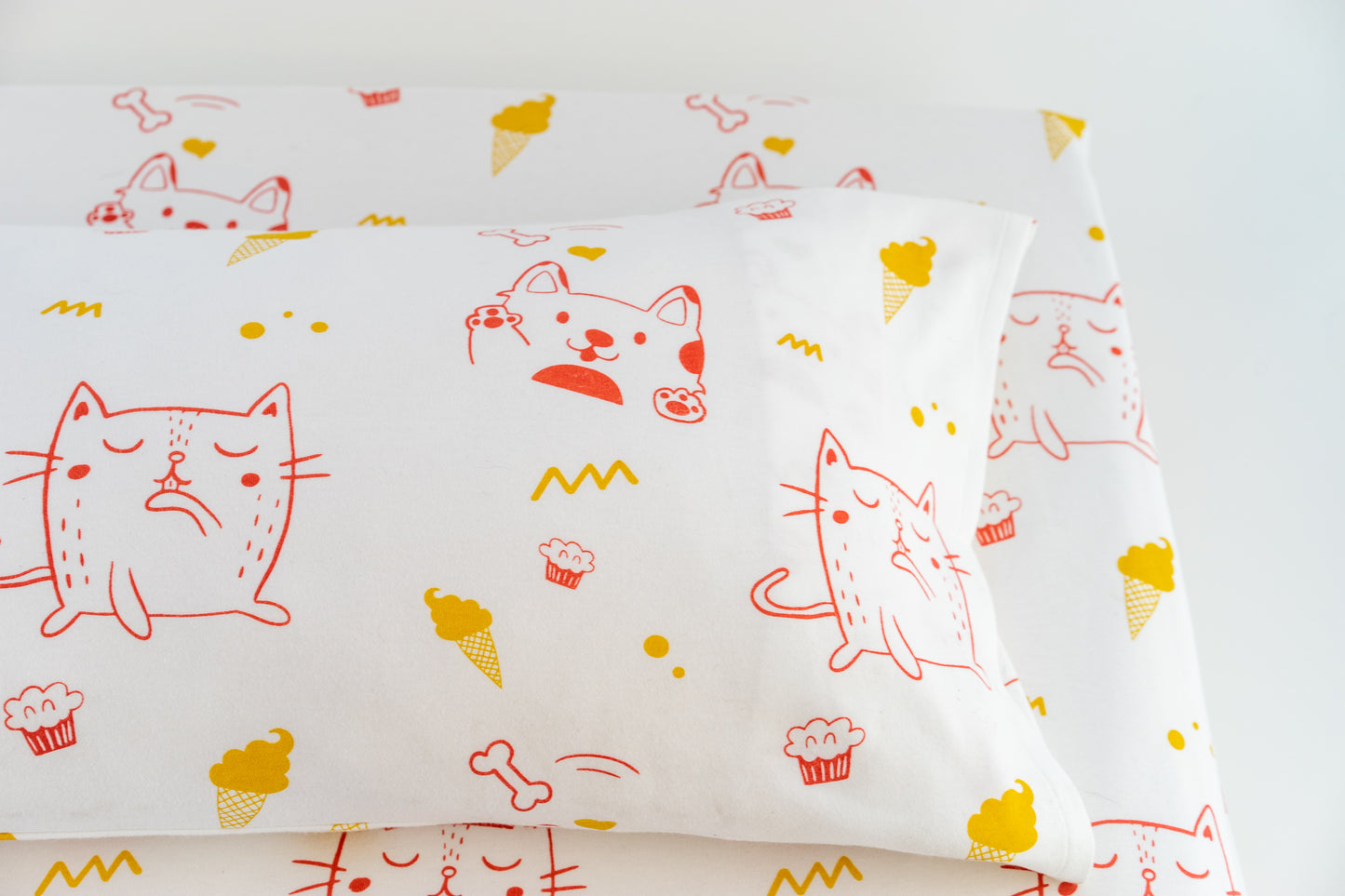 Organic Interlock Toddler Pillowcase - Puppies and Kittens - Animal Collection - Magnolia Organics