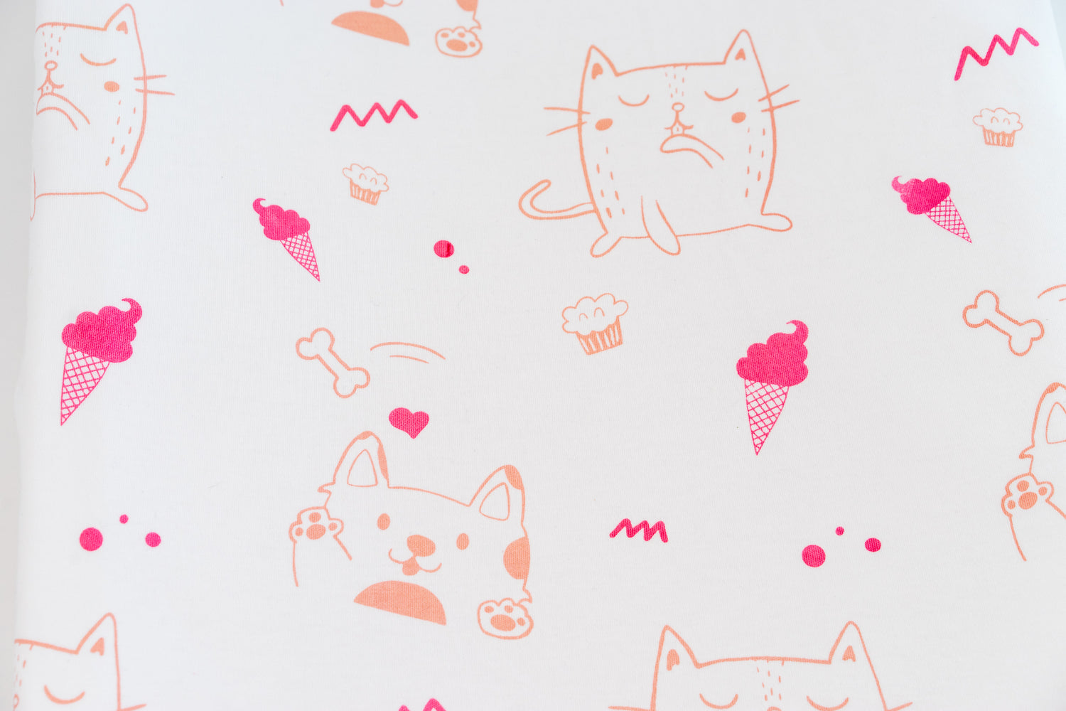 Organic Cotton Interlock Crib Sheet Puppies and Kittens Animal Collection