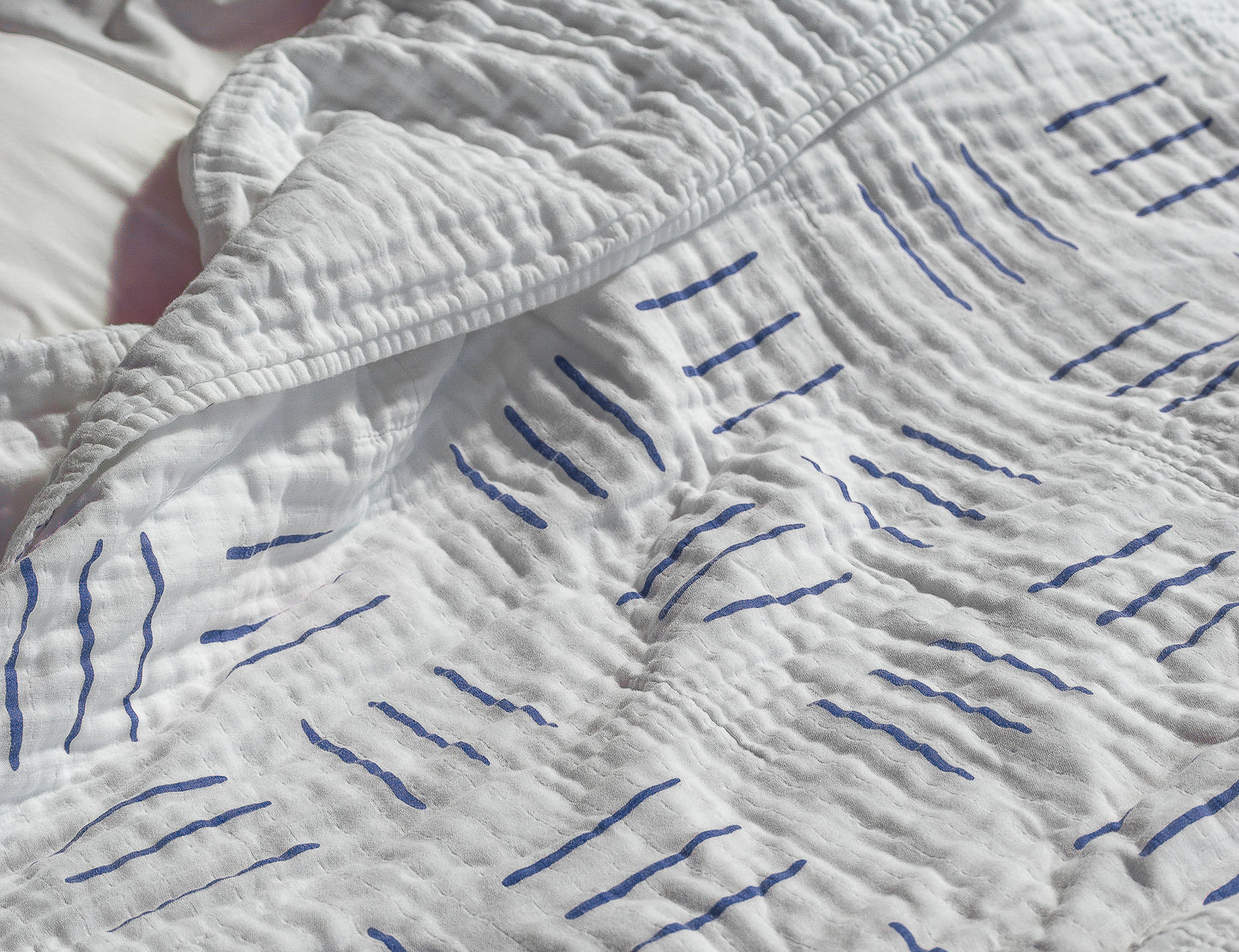 Cloud Collection Blanket - Brush Lines - Magnolia Organics