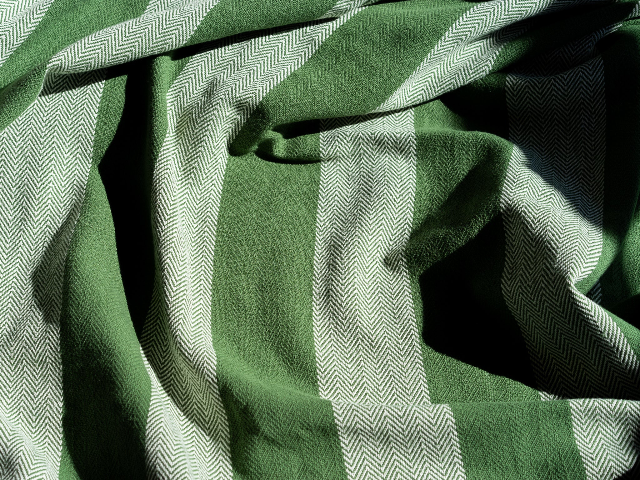 Magnolia Organics Throw - Thumbnail 2